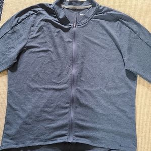 Short sleeved cycling jersey